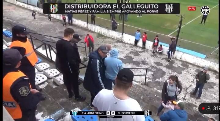 Histórico presidente de un club de ascenso le arrancó el micrófono a un periodista
