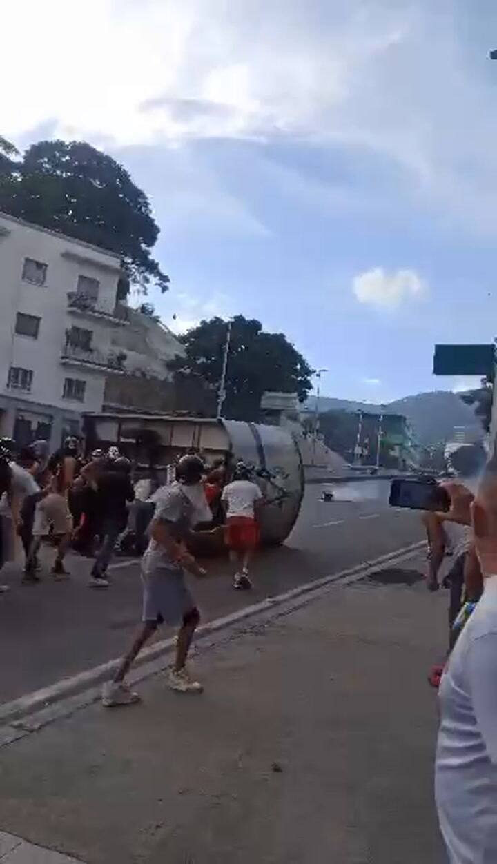 Whatsapp Video 2024-07-29 At 21.22.30 (1)