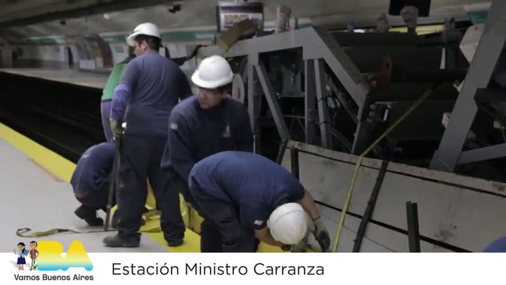 Renovarán escaleras mecánicas del subte - Fuente: YouTube