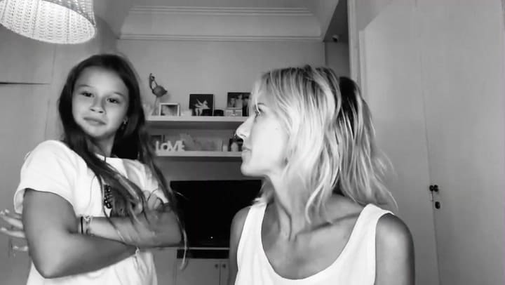 Mariana Fabbiani Maquillada Por Su Hija Matilda