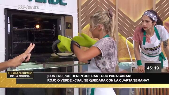 El gran premio de la cocina. Una participante se lastimó al sacar su tarta del horno - Fuente: eltre