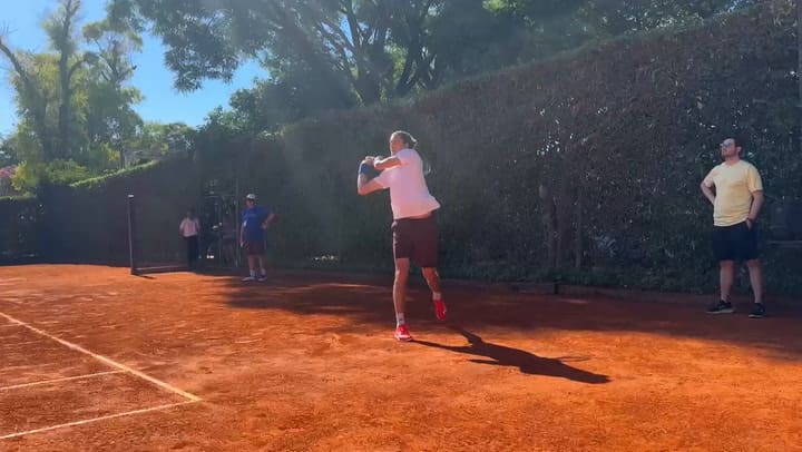 Alexander Zverev se entrena para el Argentina Open