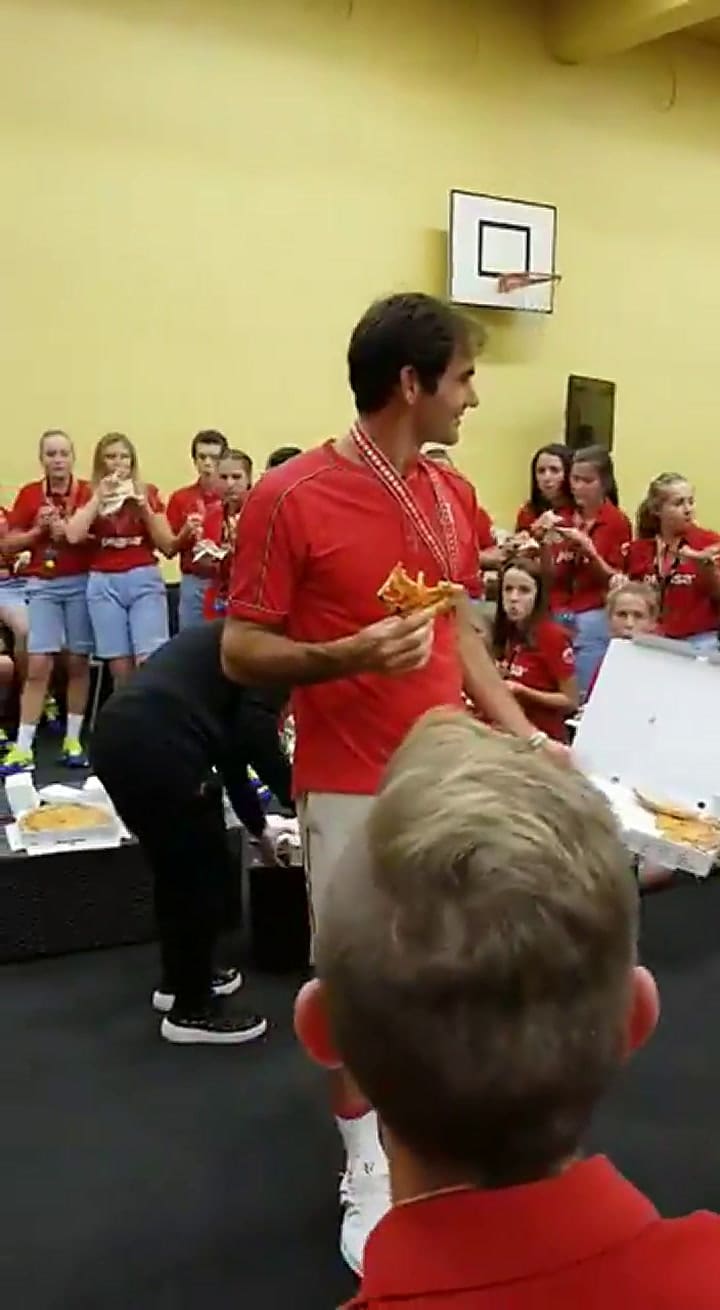 Roger Federer, el pizzero de Basilea: un clásico después de salir campeón - Crédito: @lalsace