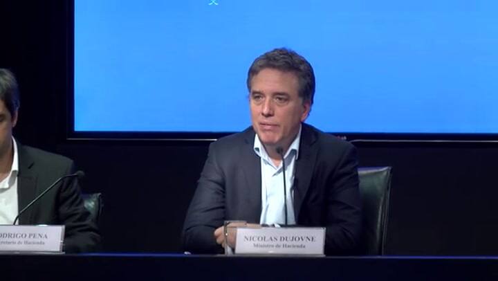 Dujovne anunció que el déficit primario de marzo fue de $14.702 millones - Fuente: Télam