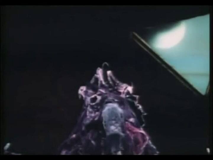 Con Laberinto, Henson quiso alejarse del tono de El cristal encantado - Fuente: YouTube