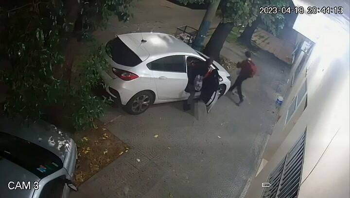 Asalto a una pareja con un bebé en Villa Luzuriaga, La Matanza