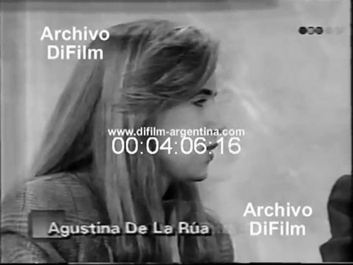 La única entrevista que de la Rúa dio junto a sus tres hijos - Fuente: Archivo Di Film