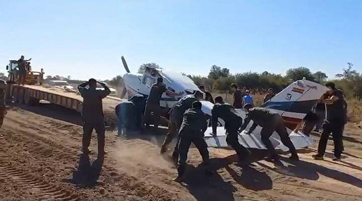 Traslado de la narcoavioneta que se estrelló en Chaco