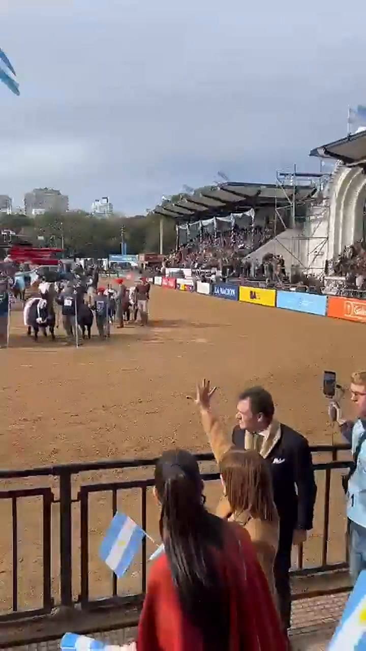 Recibimiento de Bullrich en La Rural