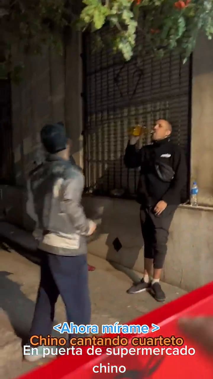 Li Dongdong, el hombre chino que canta cuarteto