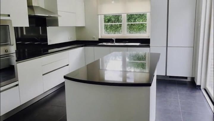 Carles Puigdemont y su lujosa vida en el “exilio” de Bruselas