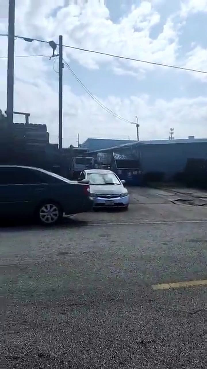 Operativo del Ice en una empresa de Texas