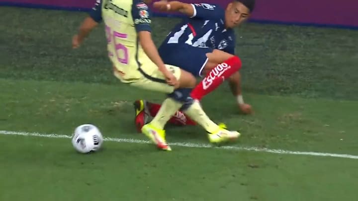 El increíble caño de Maximiliano Meza en la final de la ConcaChampions.