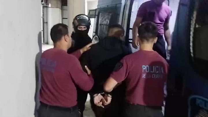 Lo detuvieron por robar una galería y ahora sospechan que es integrante de la temible organización criminal El Tren de Aragua