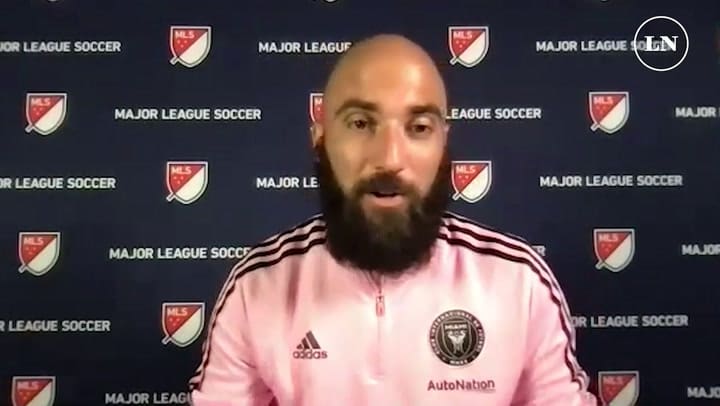 Higuaín: la suerte de haber jugado con Cristiano y Messi