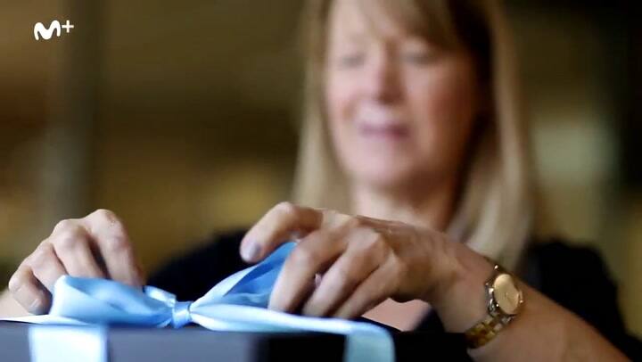 La sorpresa a Laprovittola: el MVP se lo entregó su mamá, Margarita Stolbizer - Fuente: Liga Endesa