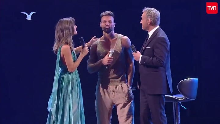 El pico de Ricky Martin a Martín Cárcamo - Fuente: Twitter