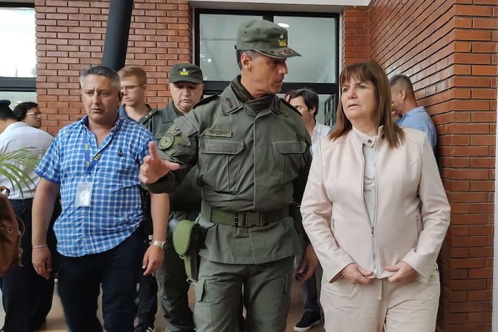 Crimen de González Catán: Bullrich pidió echar del país “de manera inmediata” a los extranjeros que usurpen tierras