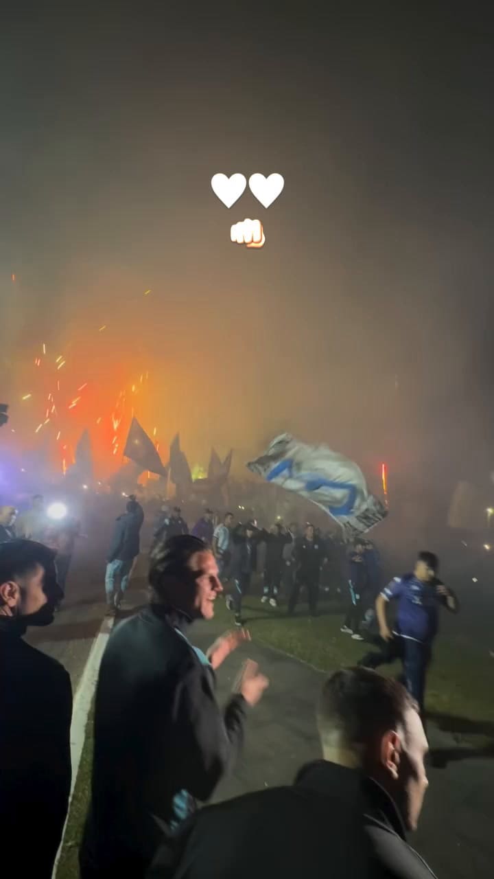 Adrián Balboa, jugador de Racing, filmó parte del banderazo