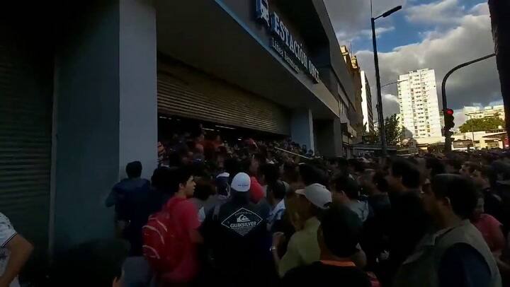 Estación Once cerrada por inconvenientes