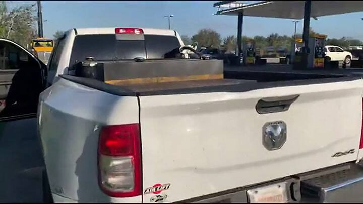 La policía de Florida informó del arresto de los dos hombres a través de Facebook