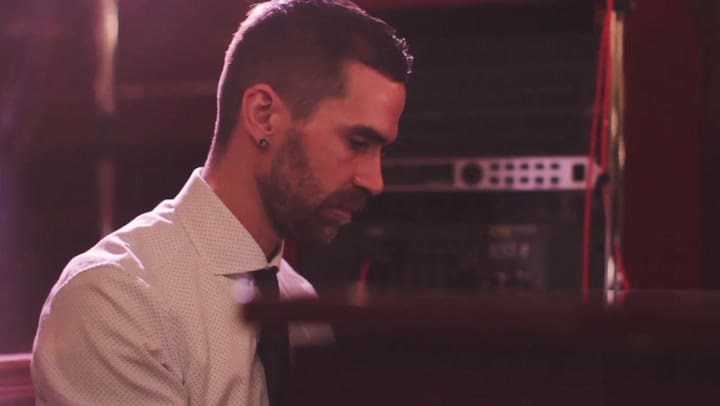 Casi Normales en 8 minutos'