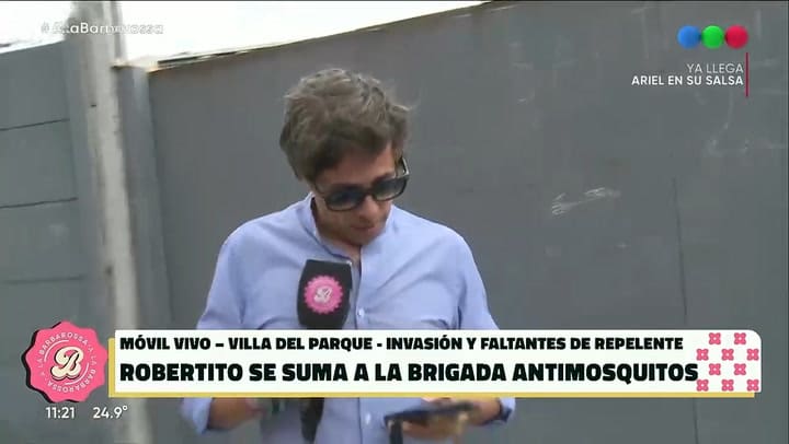 Vecina de Villa del Parque disfrazada en Villa del Parque