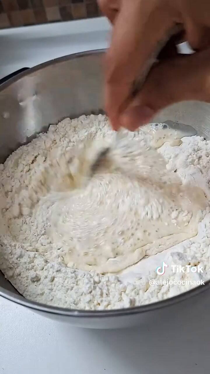 Receta simple de la fugazzeta rellena