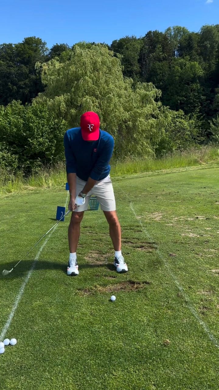 Roger Federer mostró su pasatiempo como golfista