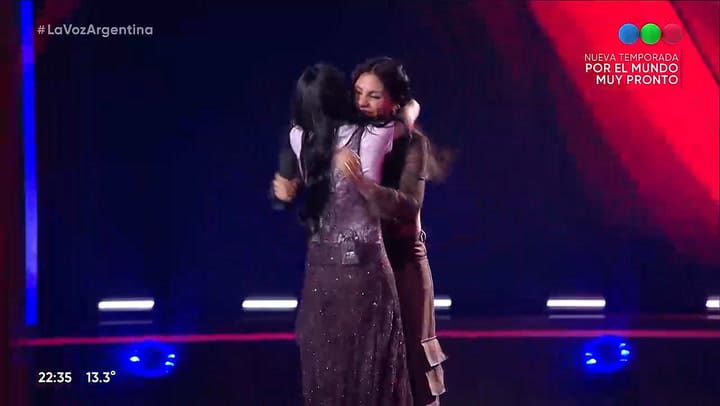 El intercambio de Sabrina Anriquez, participante de La Voz, con Lali Esposito Argentina