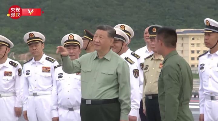 El portaaviones chino Fujian 1 y 2