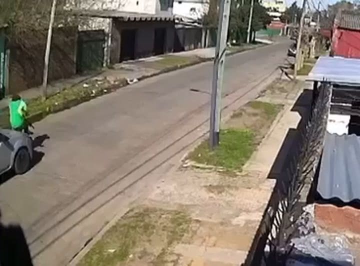 José C. Paz: un chofer de app atropelló a un ciclista, lo arrastró y huyó; la víctima murió en el acto