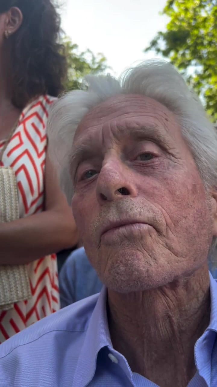 Así fue el festejo "por adelantado" de Michael Douglas