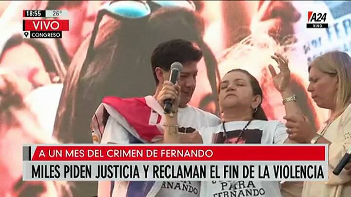Habla la mamá de Fernando en la marcha - Fuente: A24