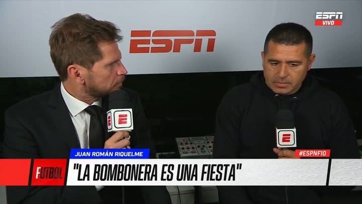 Juan Román Riquelme, feliz con el triunfo de Boca