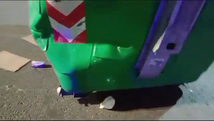 Colegiales: manejaba alcoholizado y su auto terminó arriba de la vereda