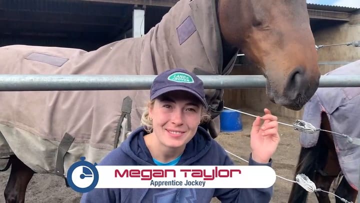 Megan Taylor habló recientemente sobre su pasión por ser jinete de carreras