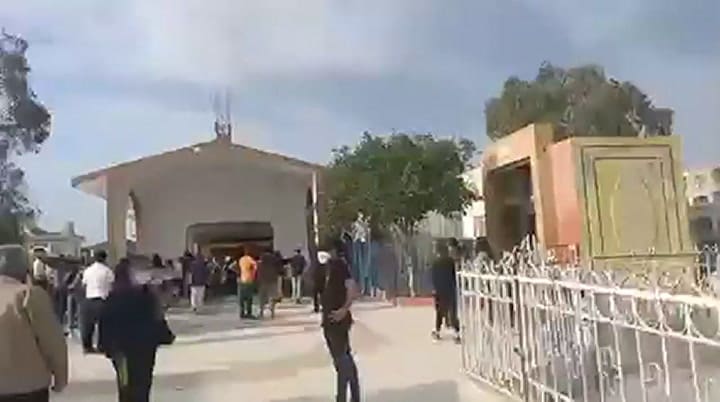 Se la presumía muerta y comenzó a golpear el ataúd poco antes de ser enterrada