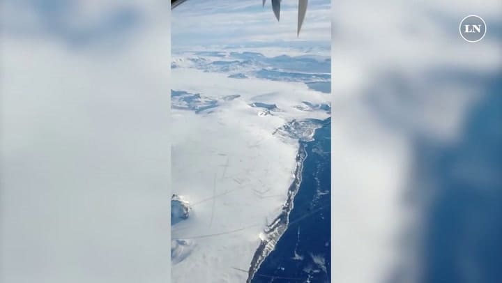 El descenso del Hércules y el primer contacto con la Antártida