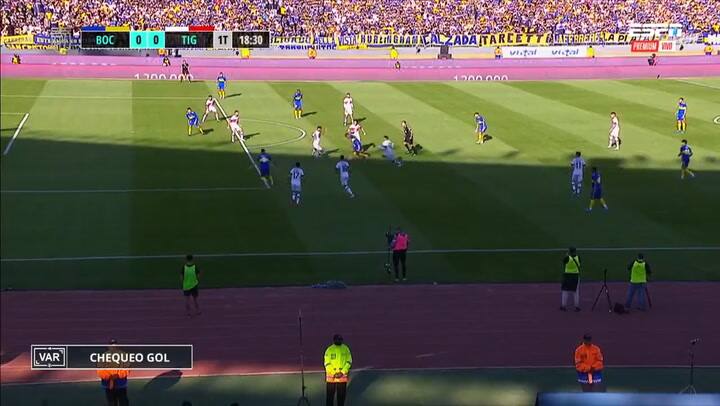 Gol de Benedetto y anulación del VAR