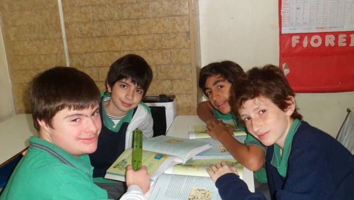 Los amigos de Zequi cuentan qué aprendieron de su amigo con síndrome de Down