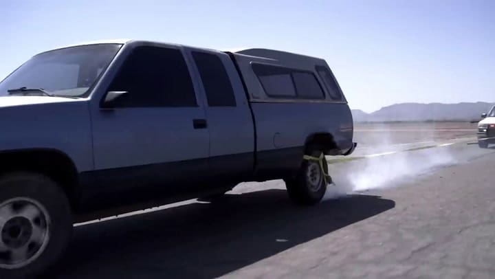 El grappler, el nuevo sistema para inmovilizar las ruedas del auto fugitivo