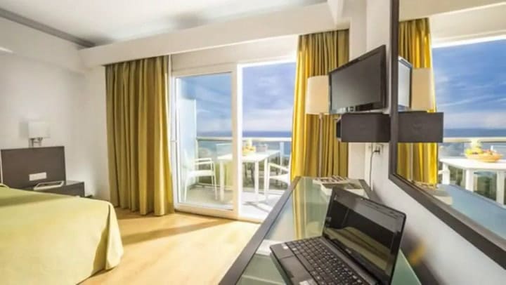 Así se ve por dentro el hotel de lujo de Lionel Messi - Fuente: YouTube