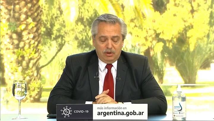 Alberto Fernández tras el banderazo del 17A
