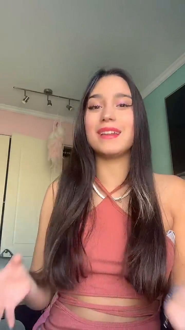 Una tiktoker contó cómo fue su primer día de high school en EE.UU., parte 2