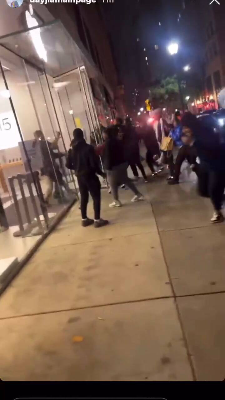 Un grupo de jóvenes asaltó varios establecimientos comerciales de Filadelfia