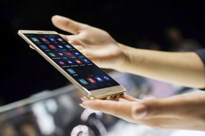 Huawei Mate S, el smartphone que la firma china presentó en la feria IFA 2015