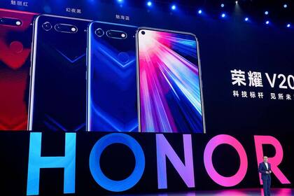 Huawei se desprendió de Honor, la marca de sus celulares más económicos