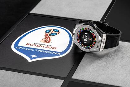 Hublot tendrá un modelo especial para árbitros equipado con el sistema de la FIFA que confirma si la pelota ingresó de forma completa en el arco