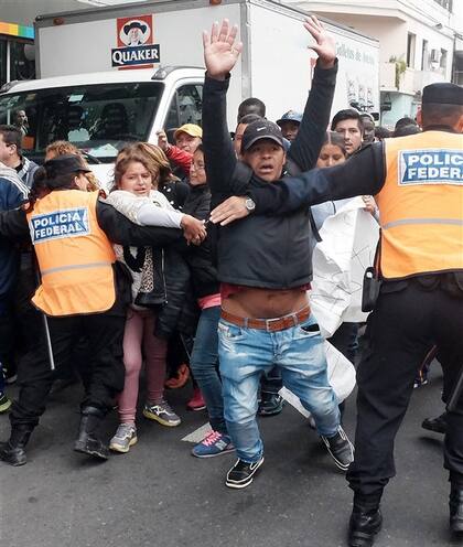 Hubo disturbios durante el operativo policial